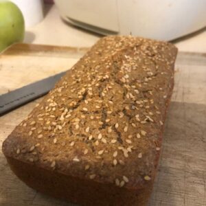לחם כוסמת בתוספת גרעיני חמנייה (ללא גלוטן)